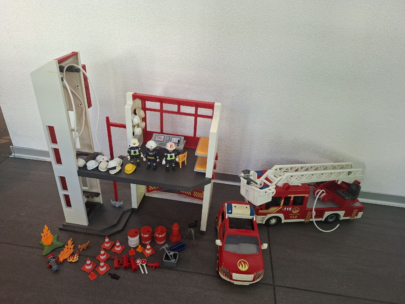 Playmobil Jouets: playmobil feuerwehr – D'occasion à Baltschieder par schpasci