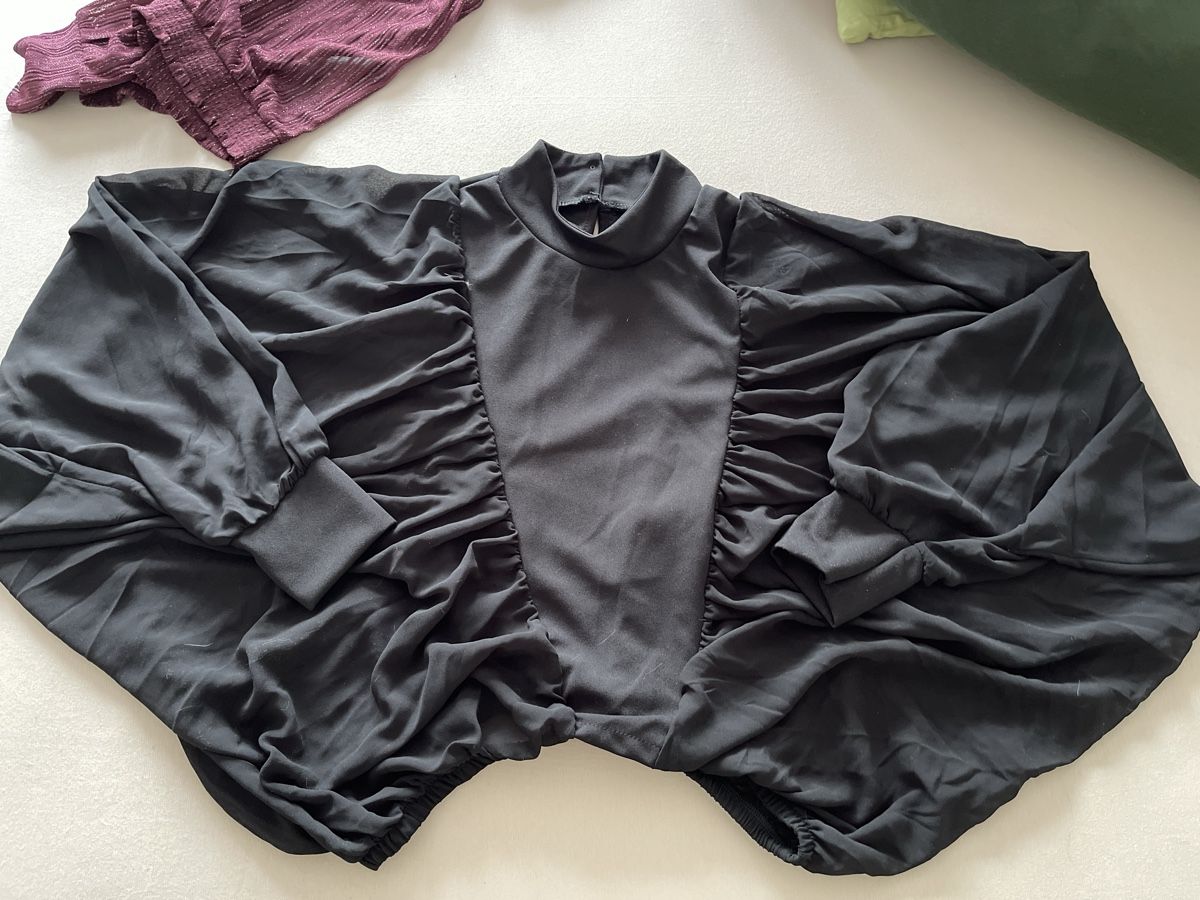 Lotti di vestiti: 2 tolle Oberteile, schwarz + Bordeaux, Gr. L – Usato da Niederwangen BE venduto da Diva_74 3