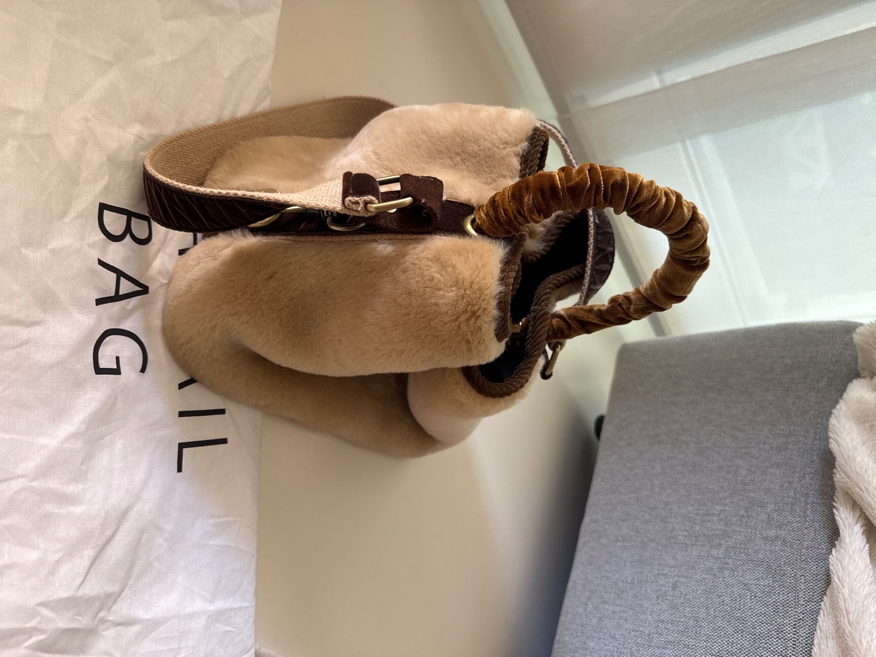 Borse da donna: Kunstfell Handtasche von Viamail Bag – Usato da Stäfa venduto da snoopyche 2