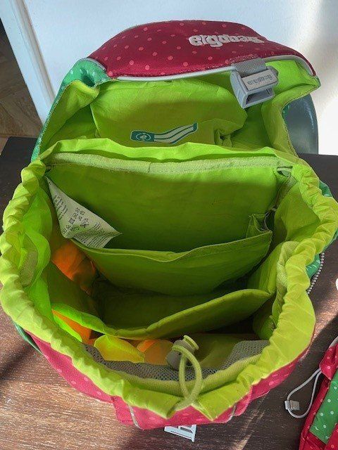 Ergobag Zaini: Ergobag Rucksack Set – Usato da Basel venduto da Meier23 1