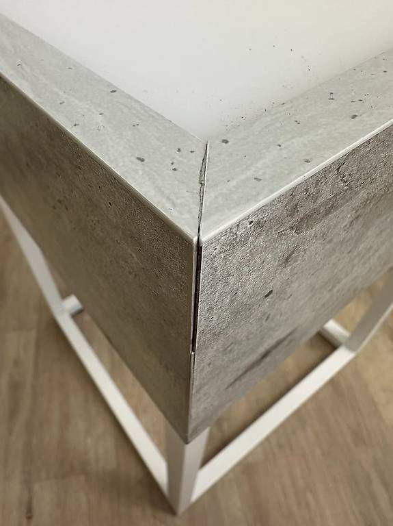 Comodini: LED Leuchttisch mit Milchglasplatte – Usato da Obernau venduto da Arche_Noah_Brocki 4