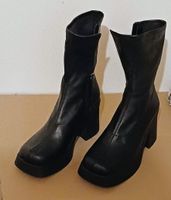 Steve Madden Plateau Stiefel „Overcast“ Schwarz – Gr. 40/41 