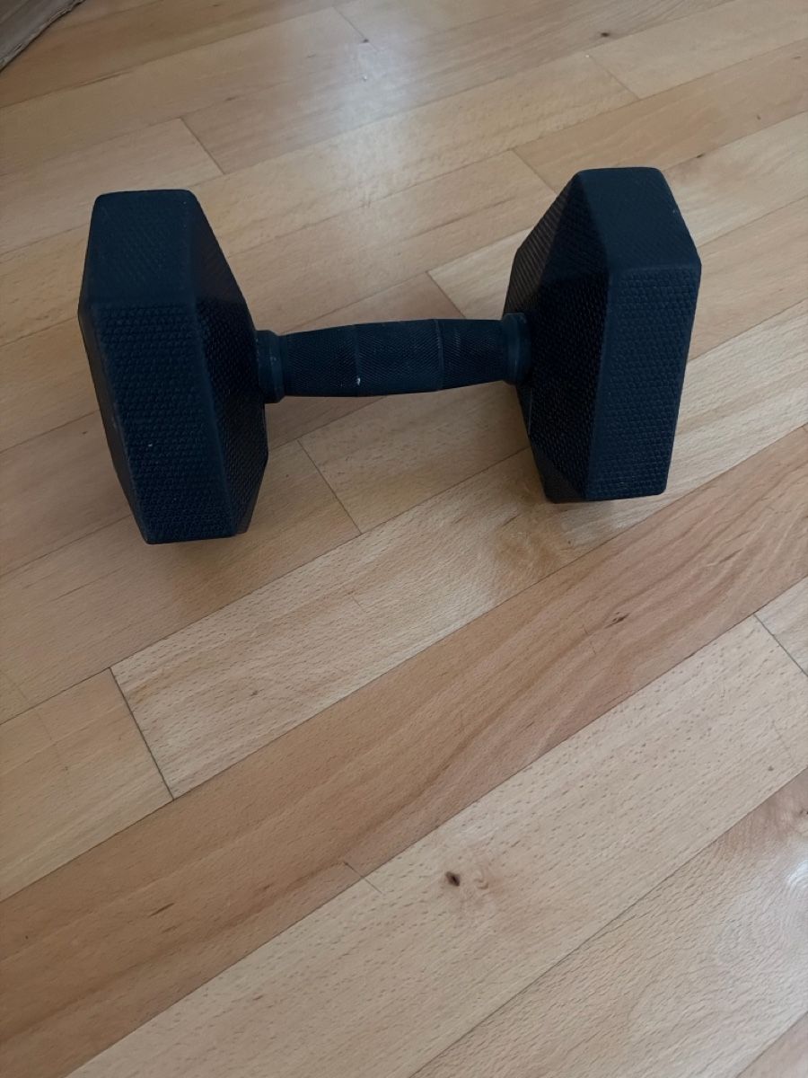 Hanteln & Gewichte: Dumbbell Domyos hexagonal black 10kg used – Gebraucht aus Lausanne von lui_7d6h 1