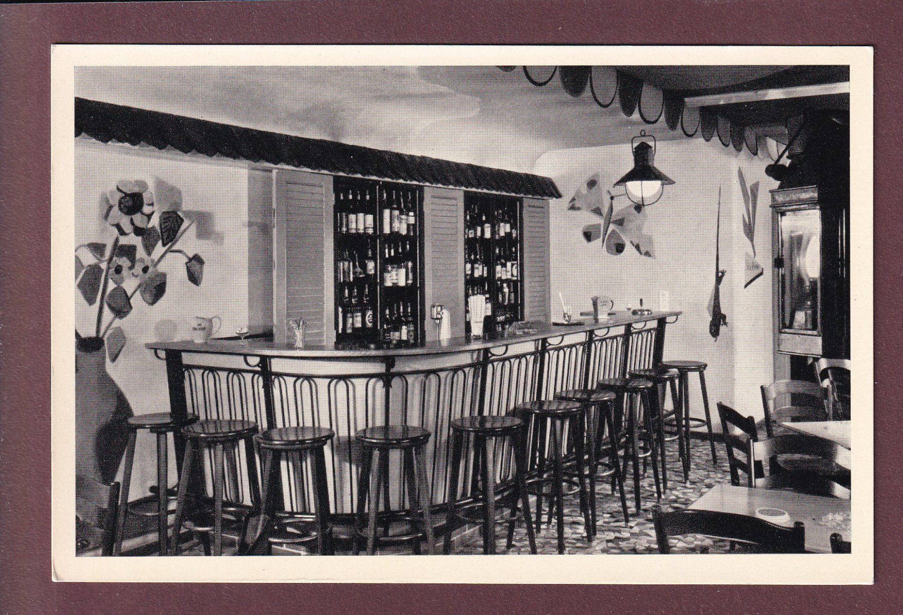 Cartoline postali: BASEL - Hotel Hecht am Rhein – Usato da Pully venduto da nicecards