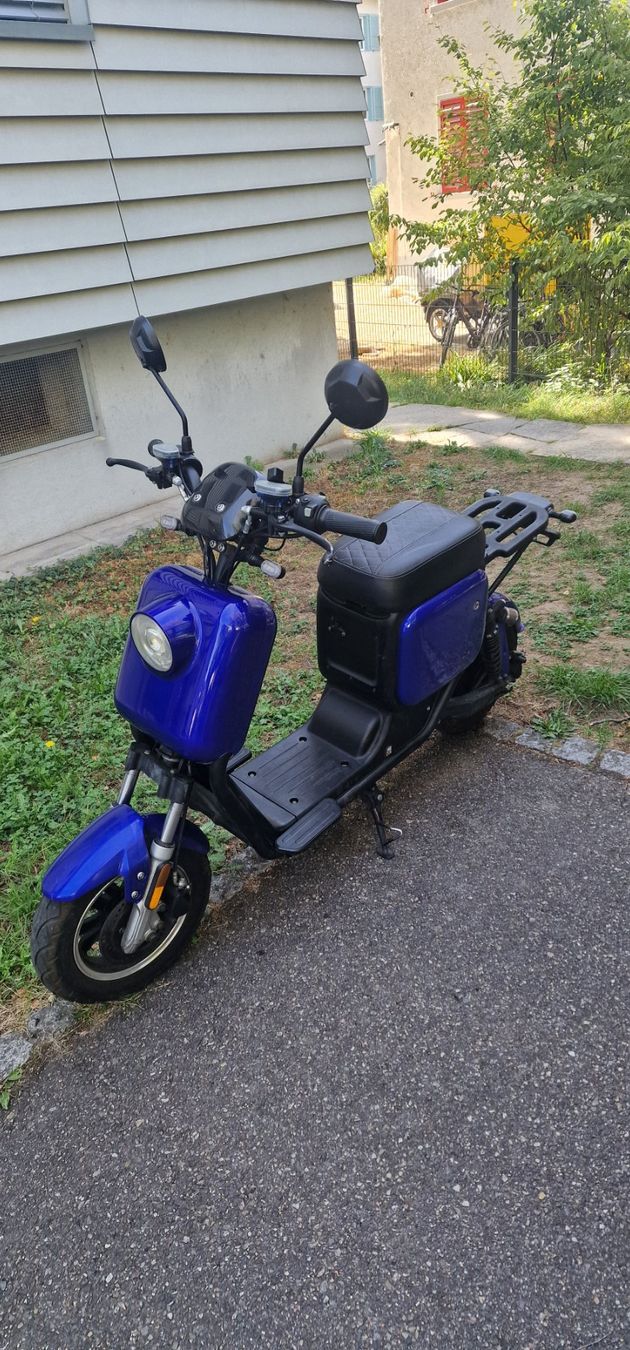 Scooters: Elektroroller Zero Plus – Gebraucht aus Riehen von gagi087 1