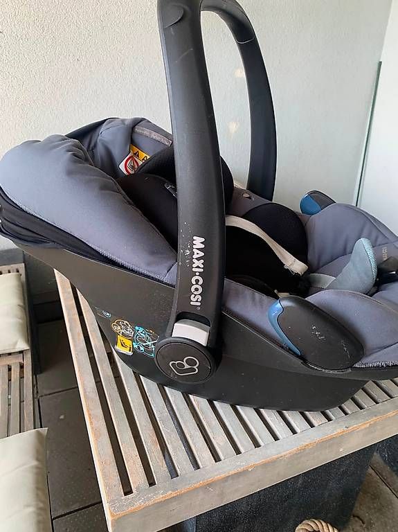 Maxi-Cosi Seggiolini per auto: Seggiolino Maxi-Cosi – Usato da Minusio venduto da Ob-La-Di