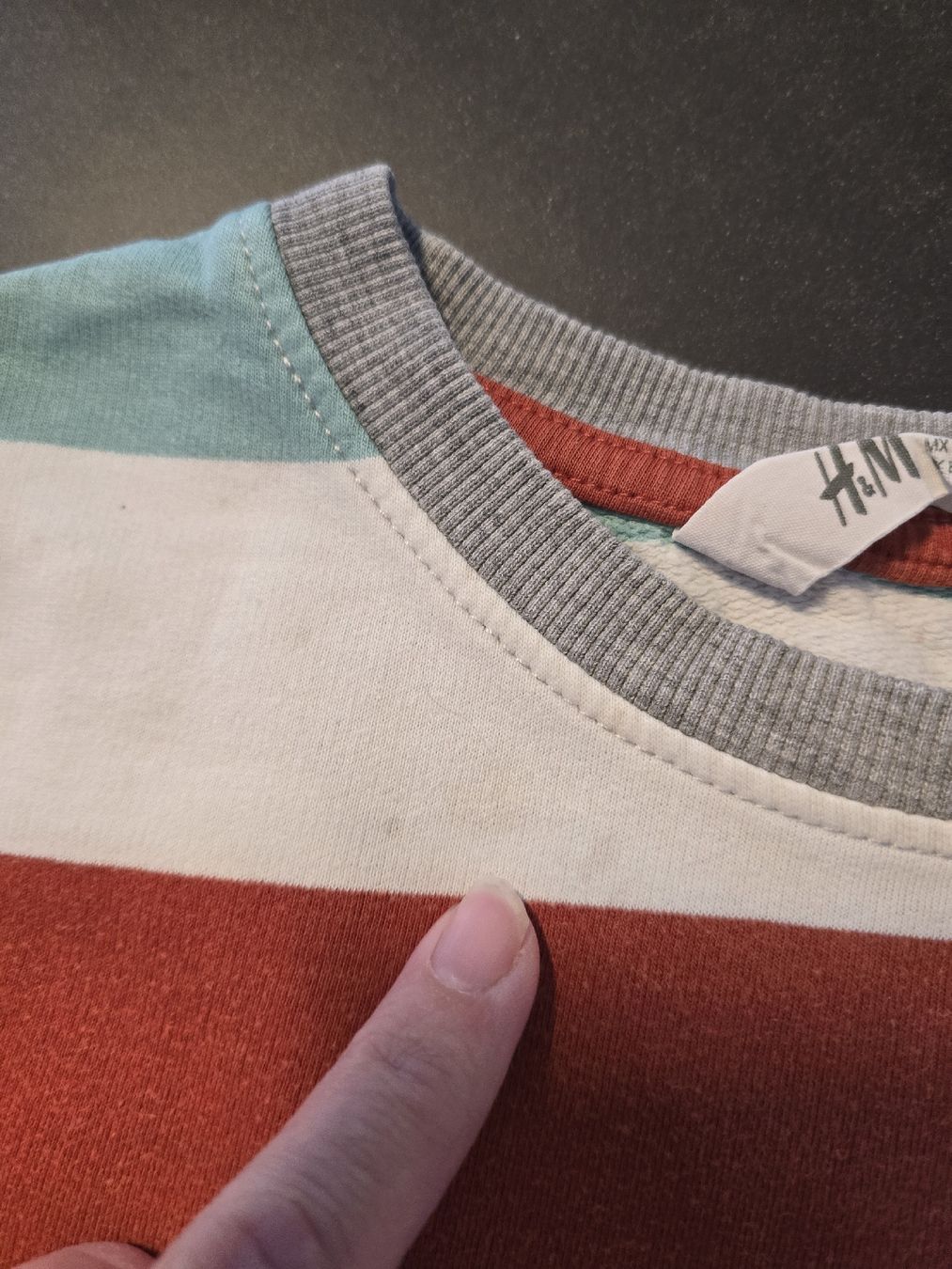 H&M Maglioni & Felpe: H&M Gestreifter Pullover, Gr. 122-128 – Usato da Unterentfelden venduto da Panda-87 6