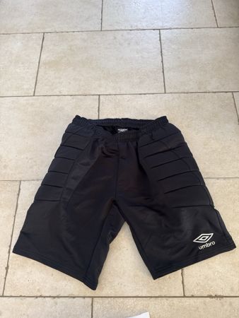 Shorts Umbro rembourrés de gardien foot taille L comme neuf