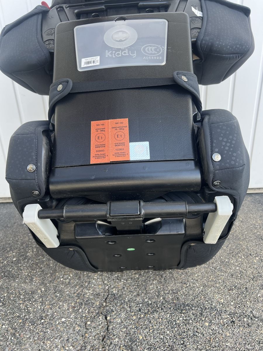 Kiddy Seggiolini per auto: Kindersitz von Kiddy Cruiserfix Pro3 – Usato da Uster venduto da Glur1 1