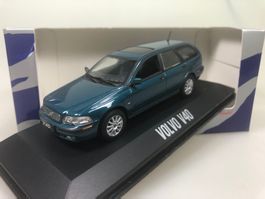 Volvo V40 - Minichamps - 1:43