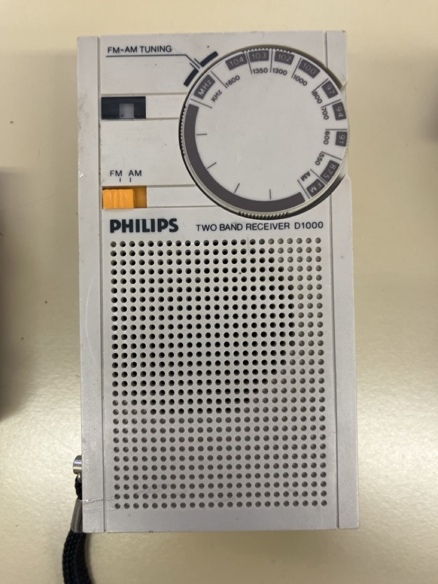 Philips Radios: Alte/ antike Radios – Defekt aus Arch von Dendu01 2