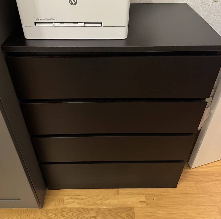 Cassettiere: Malm Kommode (IKEA)  – Usato da Buchs ZH venduto da dom618 3