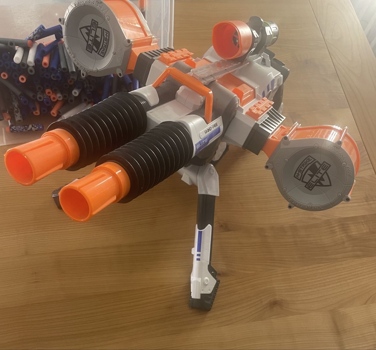 Nerf Giocattoli: Nerf Rhino fire – Usato da Gümligen venduto da Quycks