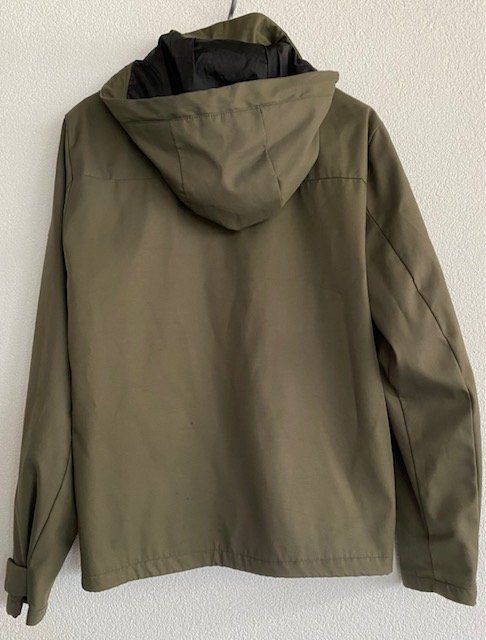Jack & Jones Giacche: Herren Softshelljacke Gr. M, khaki – Usato da Ergisch venduto da July64 1
