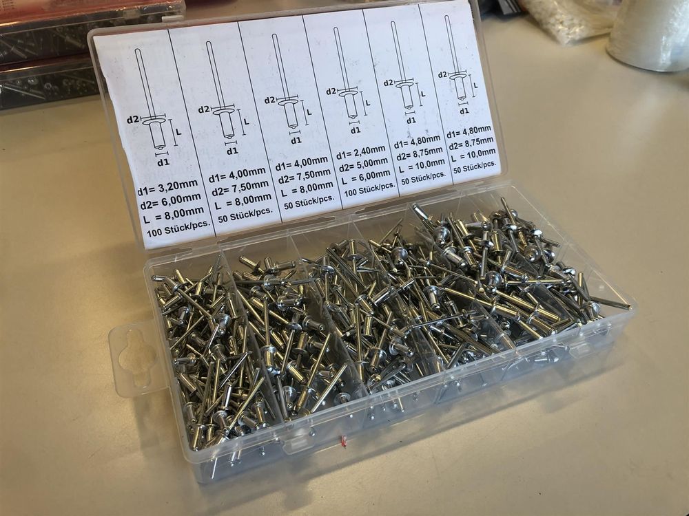 400-tlg.Popnieten-Sortiment in Box- R111 | Kaufen auf Ricardo