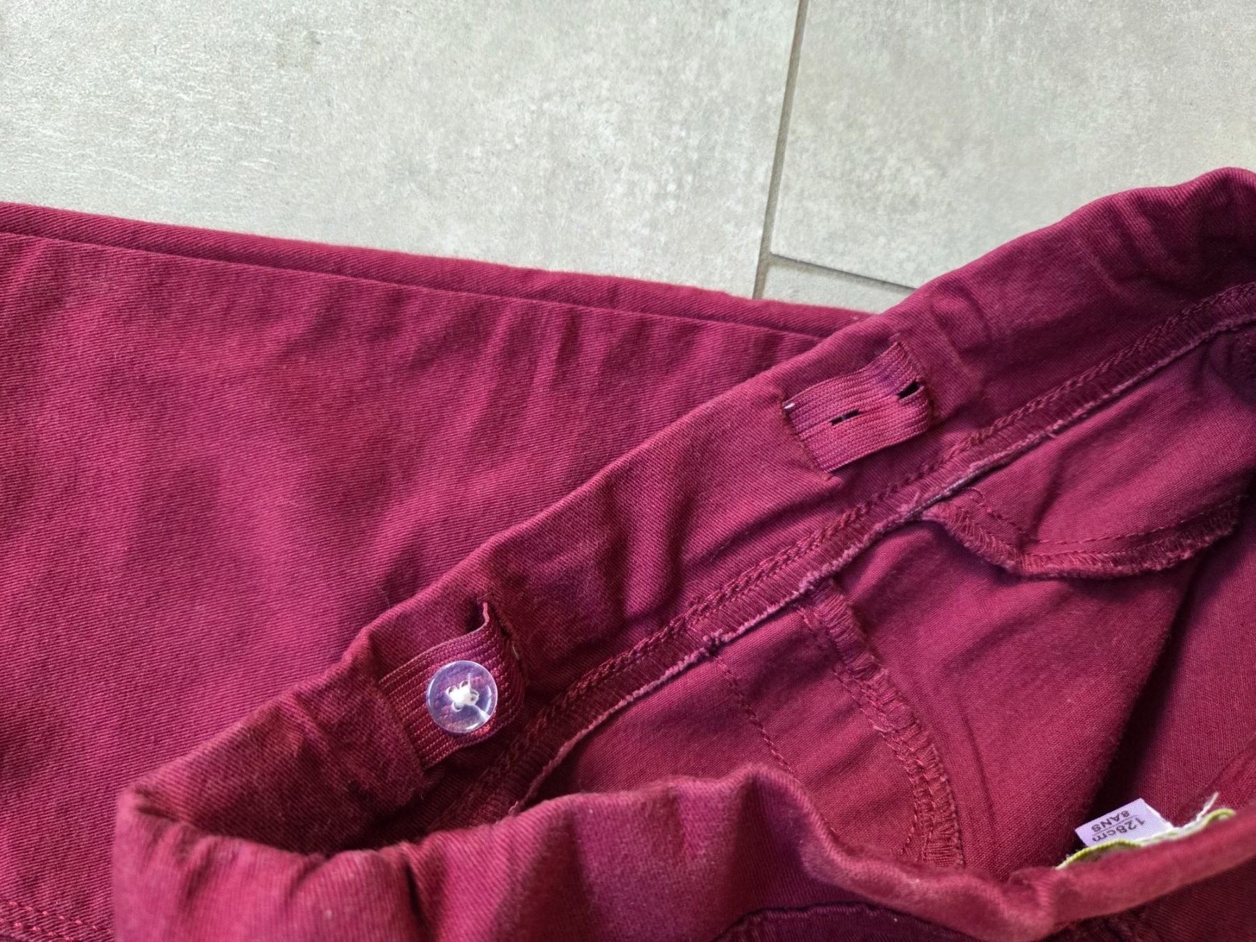 Vertbaudet Pantaloni: Hose von Vertbaudet Grösse 128 – Usato da Wiesendangen venduto da thawacc 4