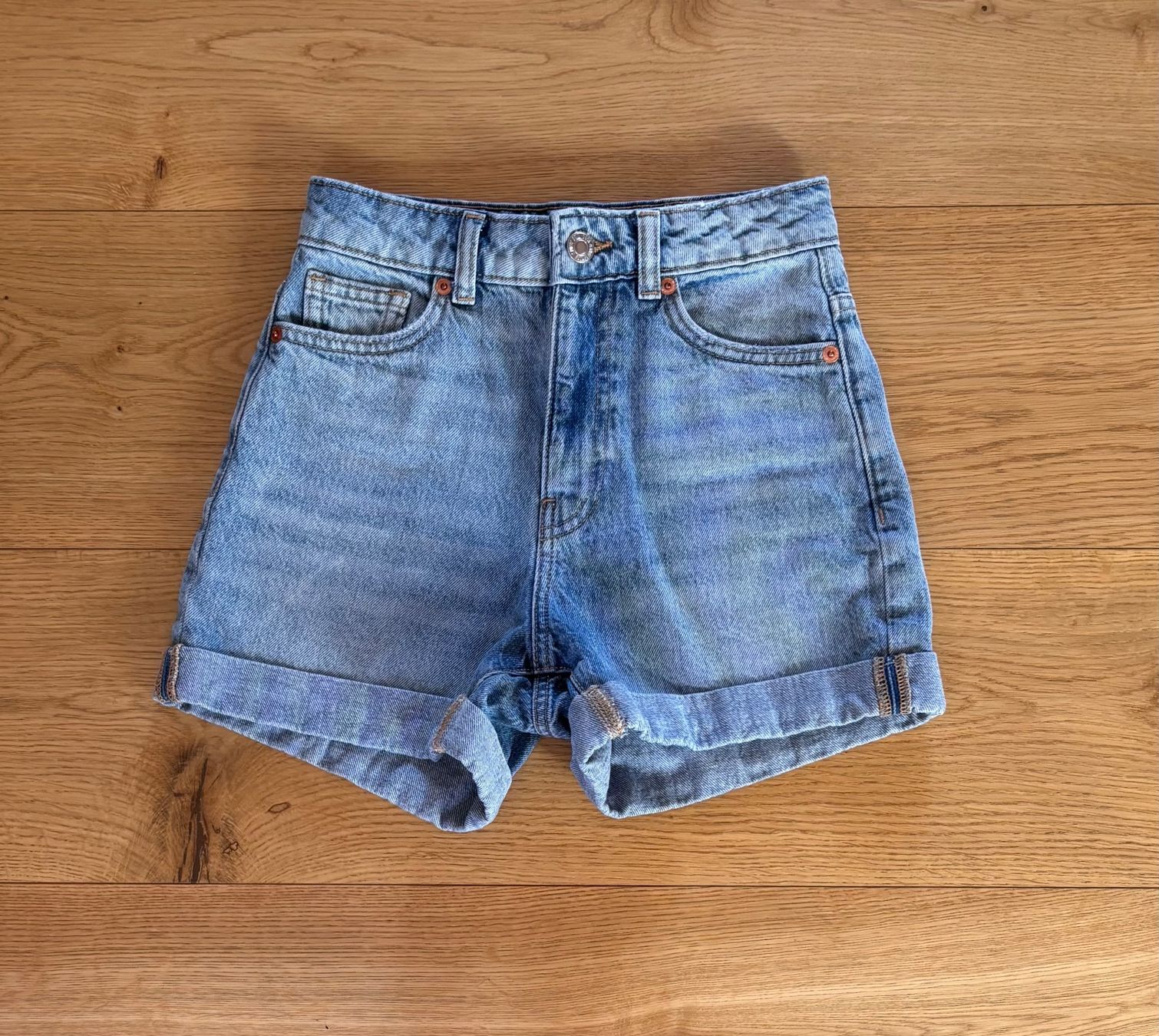 Mango Pantalons: Mango denim shorts – Neuf (Voir description) à Kilchberg ZH par ben_pc68 5