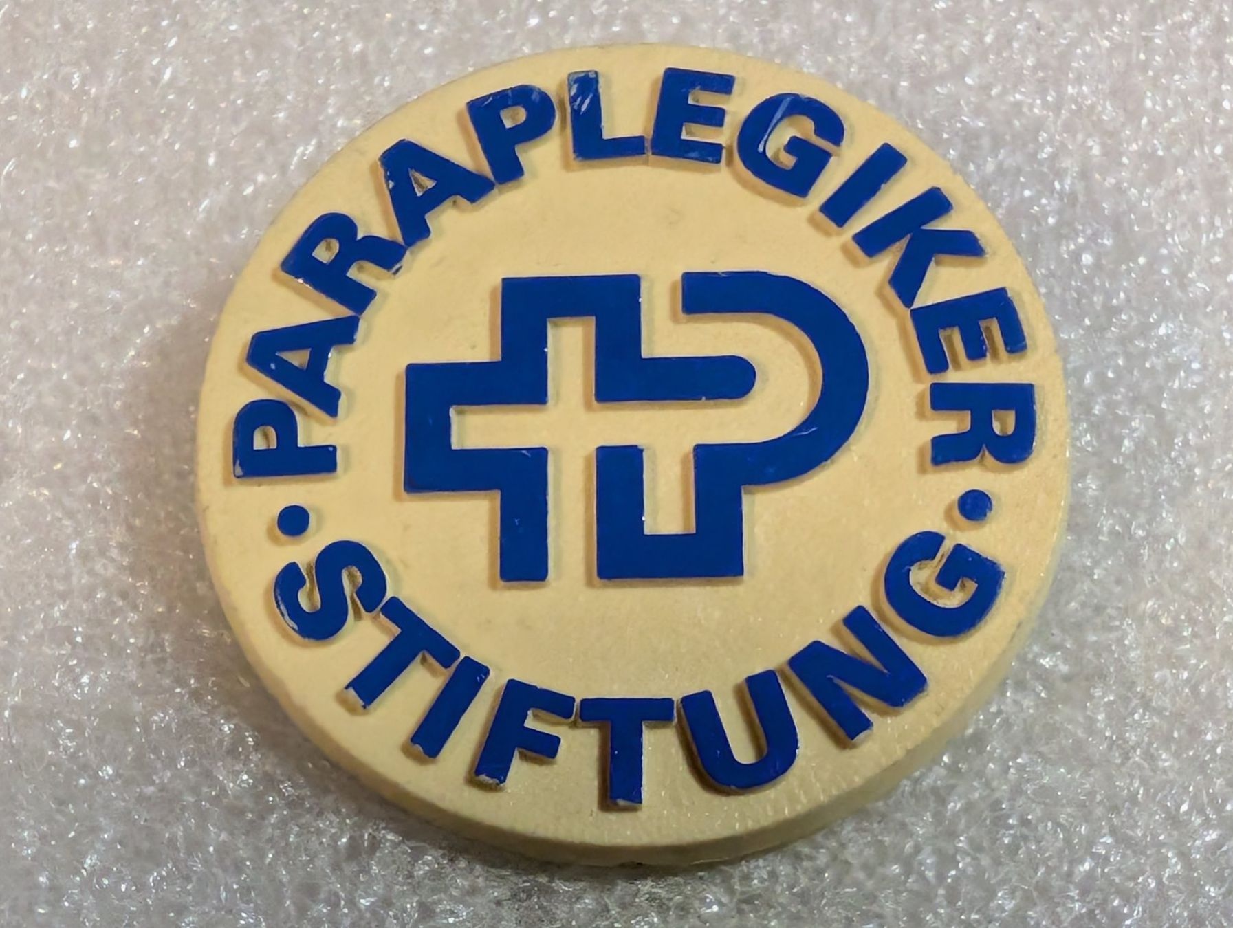 Plaquettes & Badges: Ansteckbutton 235: – D'occasion à Oppligen par Pin-Fall-Shop