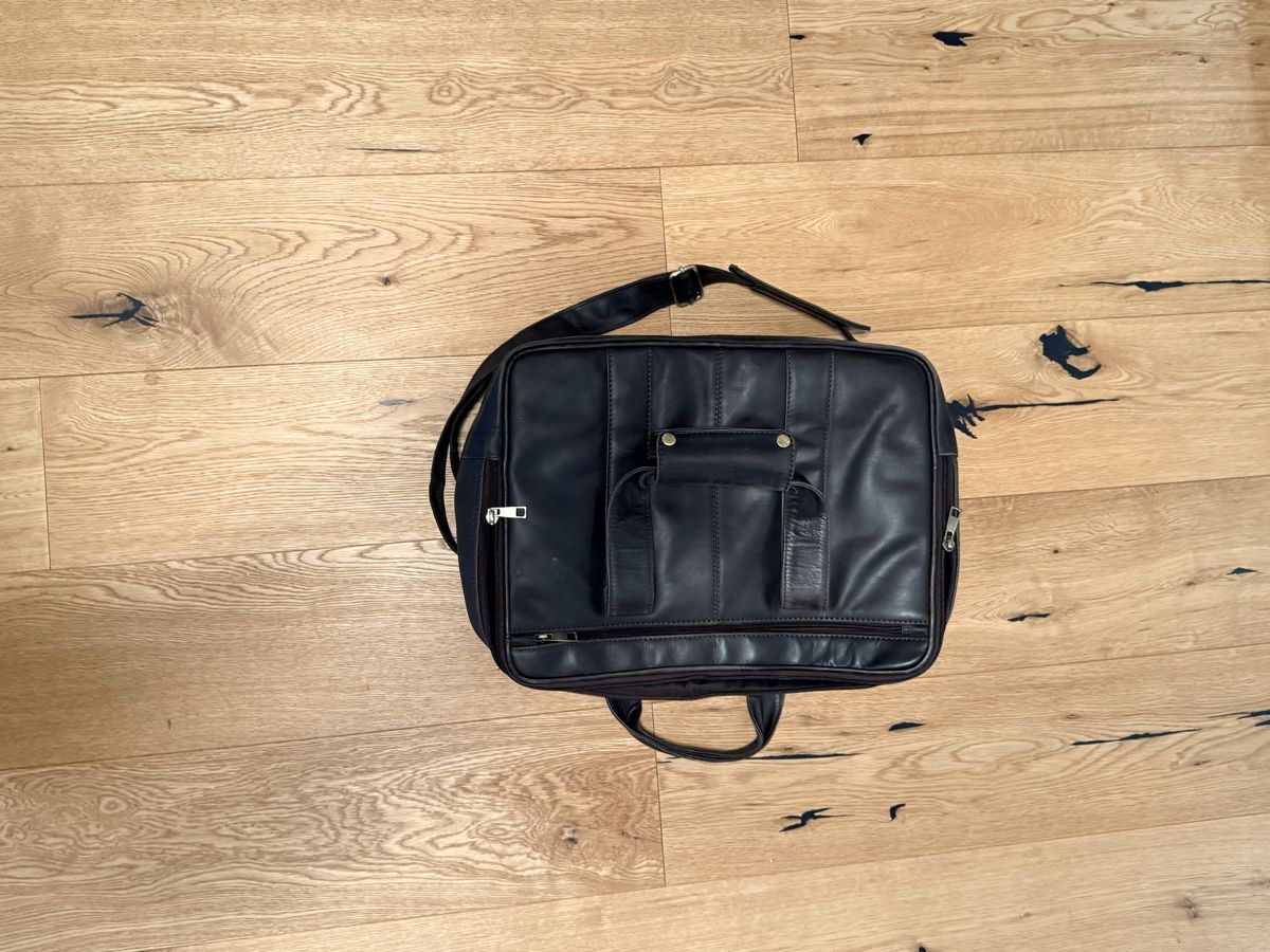 Borse: Lederumhänge-Tasche – Usato da Bäch SZ venduto da nonobscura 2