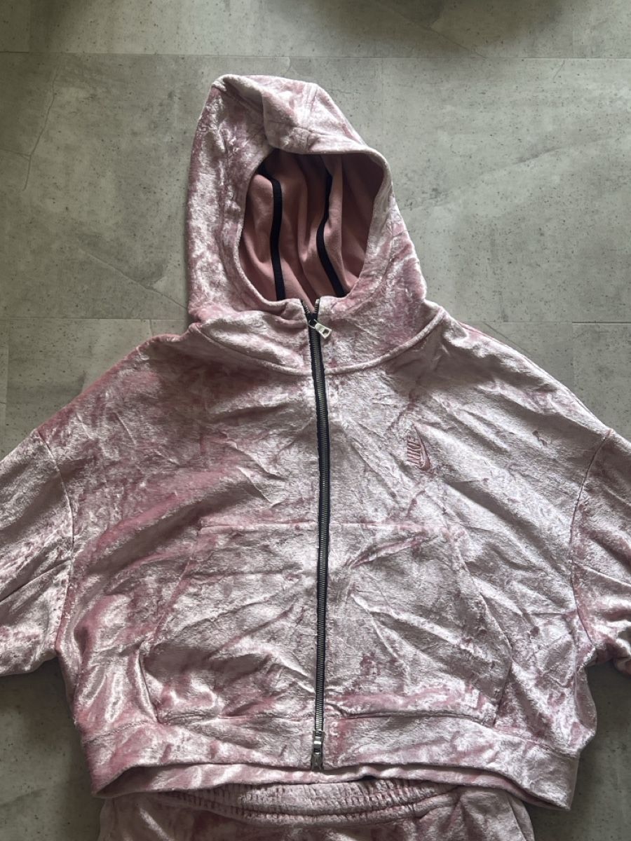 Nike Completi & Tailleur: Nike Trainingsanzug rosa Samt Grösse L – Usato da Geroldswil venduto da leo_x9p8 1