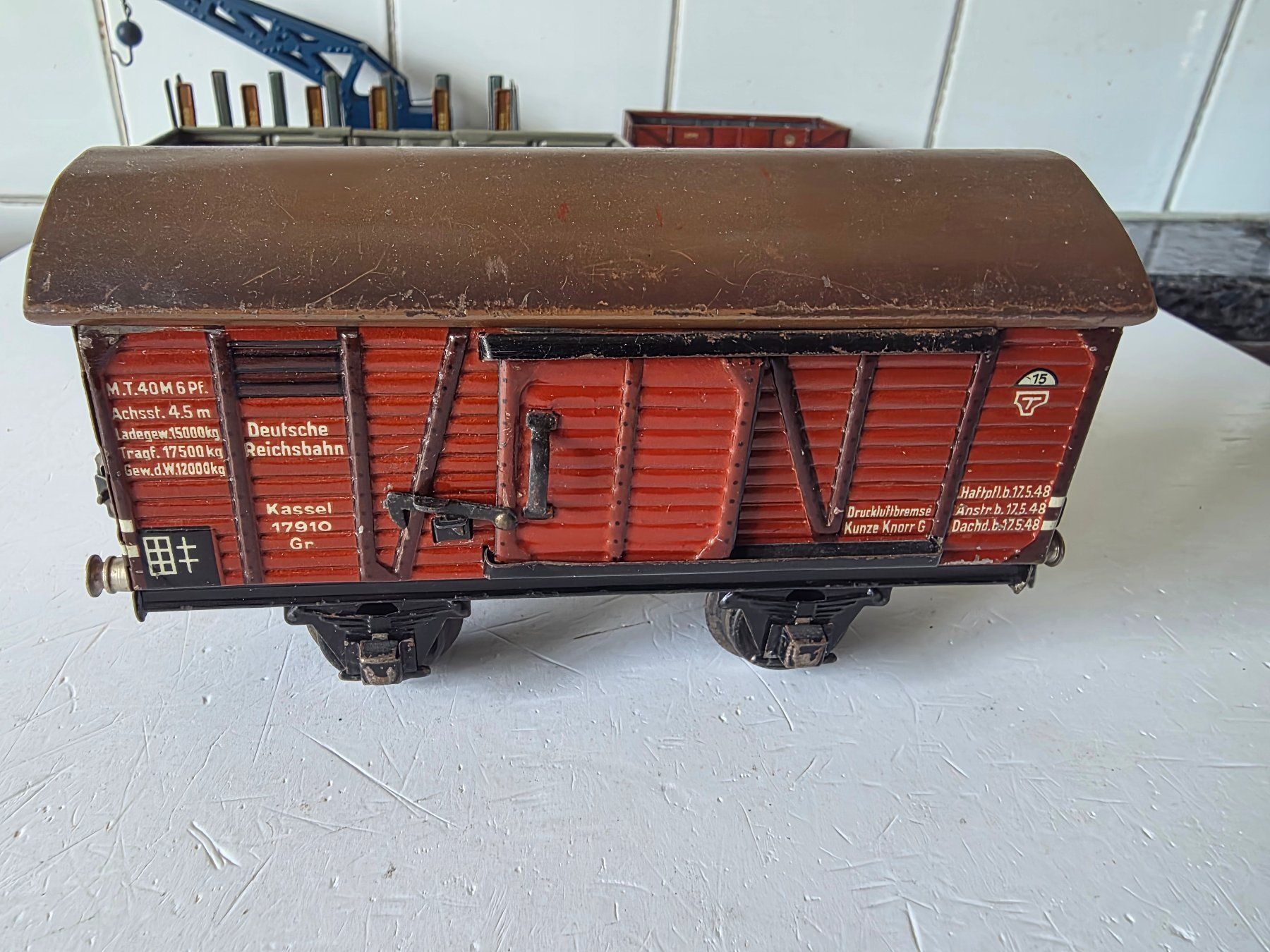 Märklin Modellini di ferrovie: 5 Stück verschiedene Märklin Güterwagen – Usato da Seuzach venduto da Loeckeli01 5
