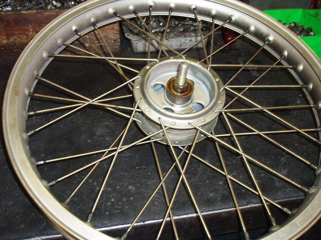 Ersatzteile: ruote ciclomotore – Gebraucht aus Lugano von erm_9ydz 2