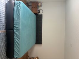Boxspringbett mit Kopfteil schwarz Grösse 180x200cm