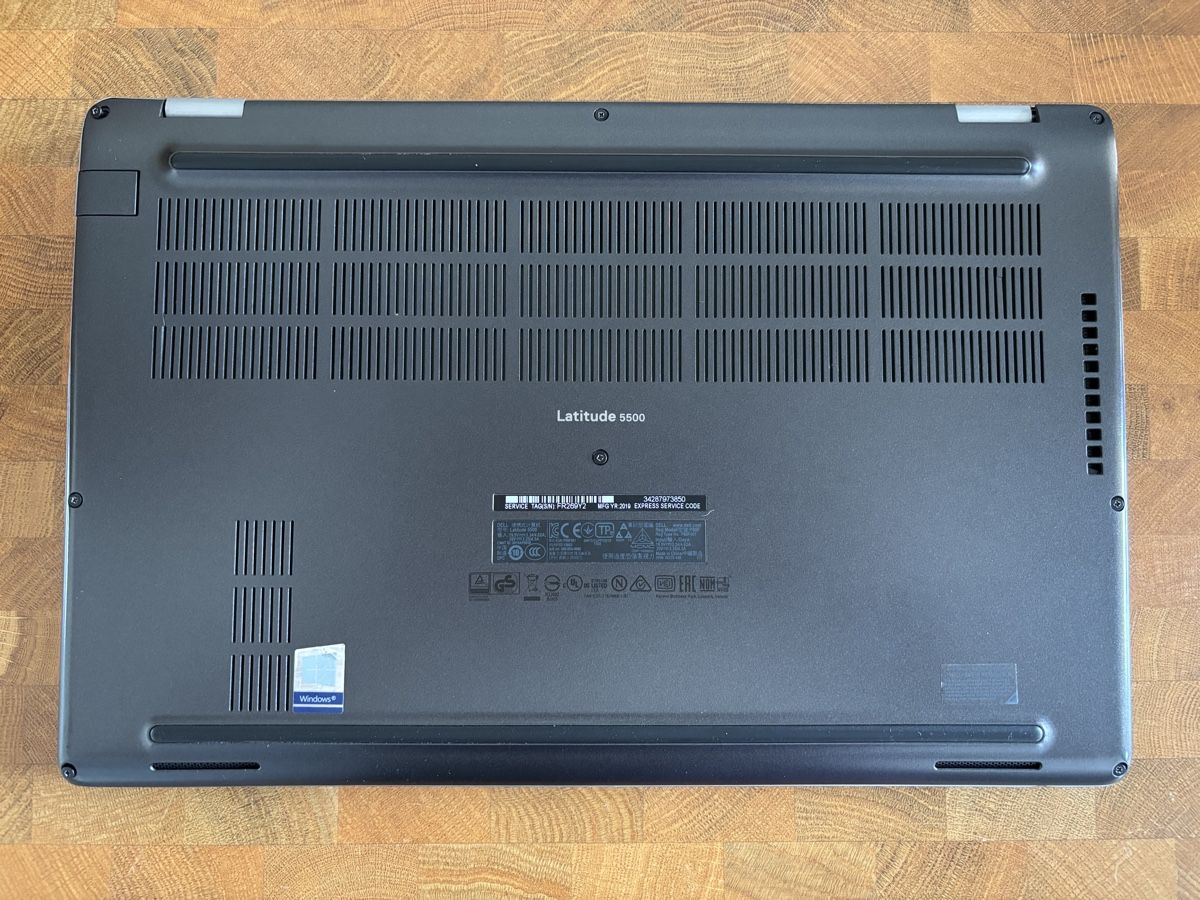 Dell Notebooks: Dell 5500 mit Docking Station – Gebraucht aus La Tour-de-Trême von ValGruyere 9