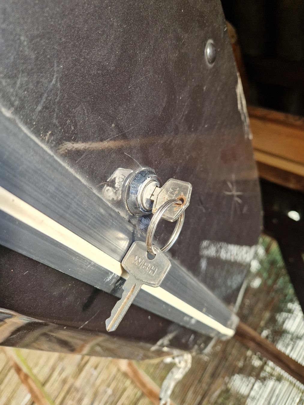 Box da tetto: Dachbox fürs Auto – Usato da Solothurn venduto da LYRELA 1