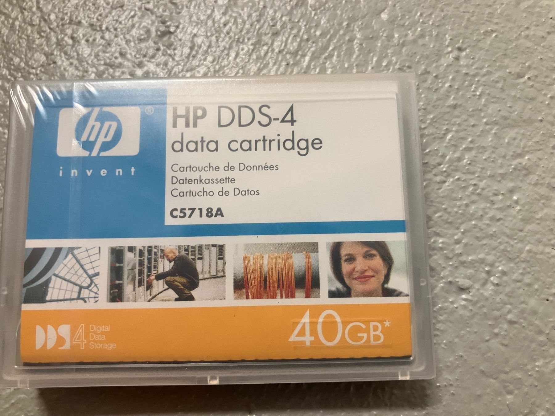 Hewlett Packard Dischi rigidi: HP DDS-4 Datenkassette C5718A 40GB – Nuovo e nell'imballaggio originale da Wetzikon ZH venduto da Herbi_58