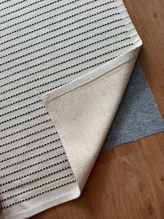 Tappetini fitness: Tapis 150x80 + tapis anti-dérapant – Usato da La Chaux-de-Fonds venduto da lar_w5pw 3