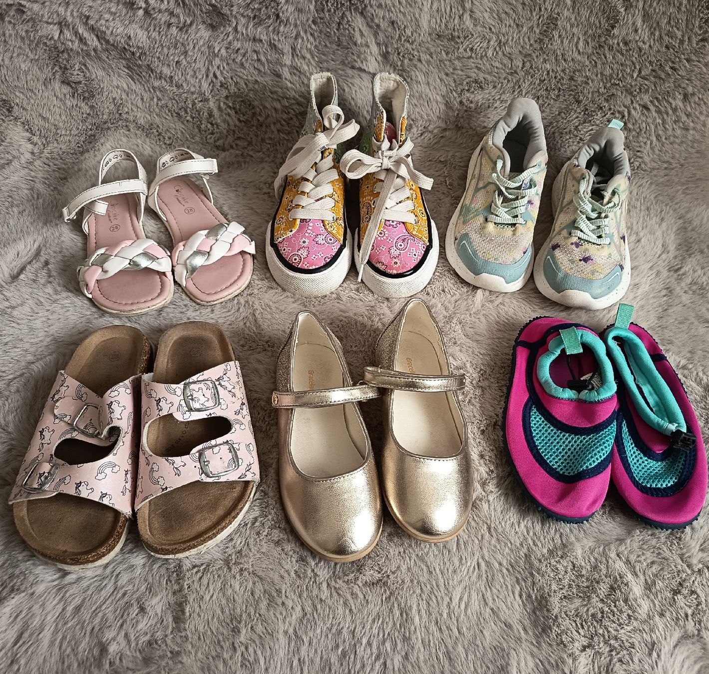 Schuhe für Mädchen: Kinderschuh-Paket, Gr. 28 – Gebraucht aus Frauenfeld von sveno666