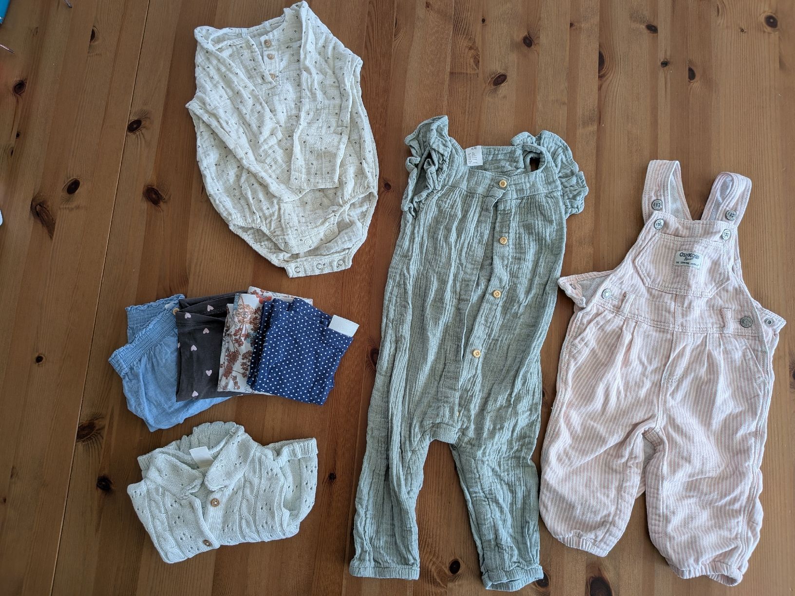 Kleiderpakete & -sets: Mädchenkleider Grösse 80 – Gebraucht aus Itingen von marylin12