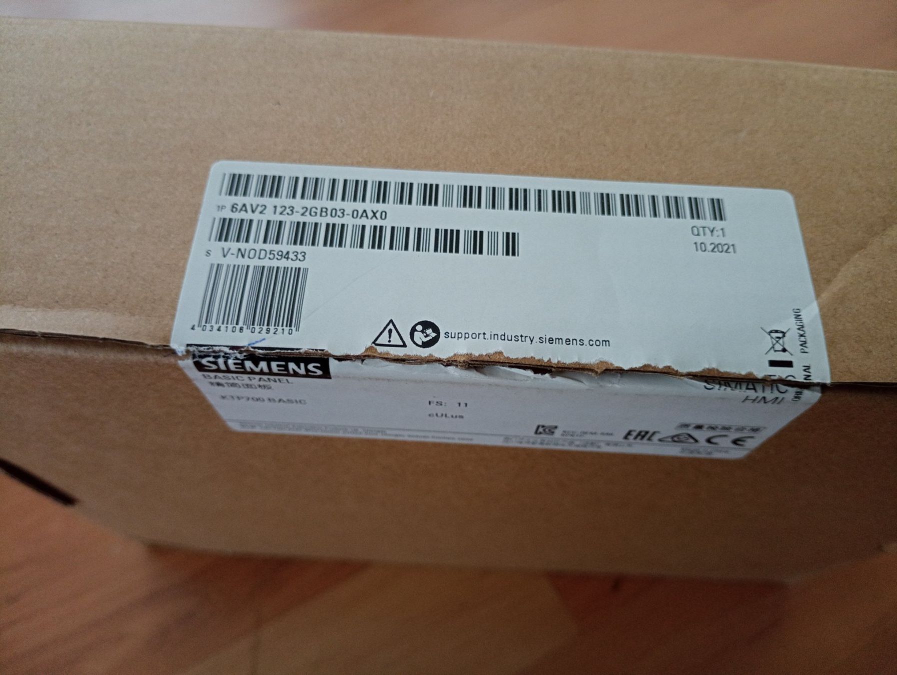 Siemens Elektronikbauteile: Siemens SIMATIC HMI KTP700 Basic / 6AV2123-2GB03-0AX0 – Neu (gemäss Beschreibung) aus Ufhusen von HKSC 3