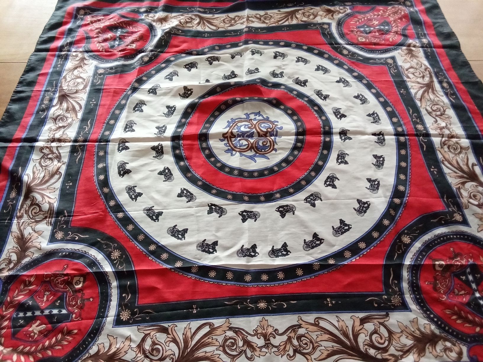 Foulards, Tücher & Schals: SEIDEN FOULARD  – Gebraucht aus Muri BE von Alk