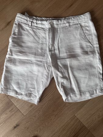 Kurze Hose 