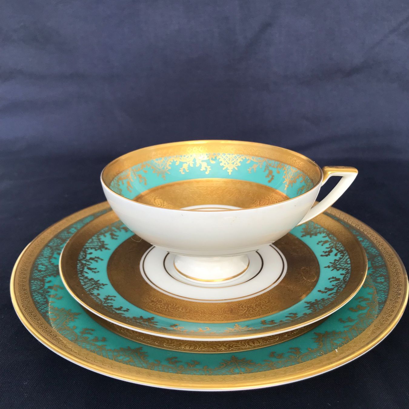 Tazze: Set Tasse et assiettes/ Set: Tasse und Teller – Nuovo (secondo la descrizione) da Fribourg venduto da SD1910