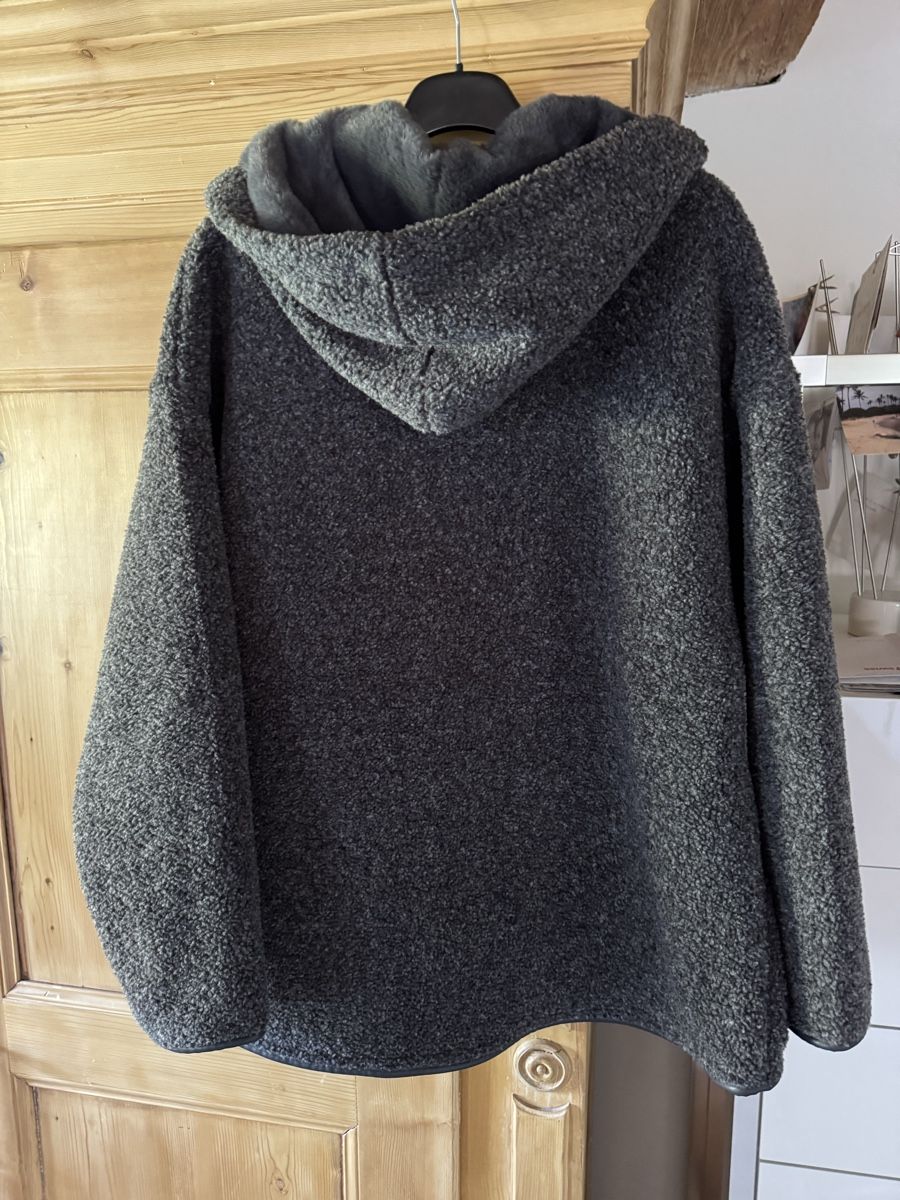 Oysho Jacken: Oysho Jacke mit Kapuze, Grau, neu – Neu (gemäss Beschreibung) aus Au ZH von Pulaila2020 5