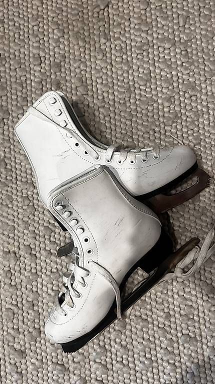 Pattini da ghiaccio: Eiskunstlaufschuhe, Grösse 34 – Usato da Bülach venduto da sandra1219 1