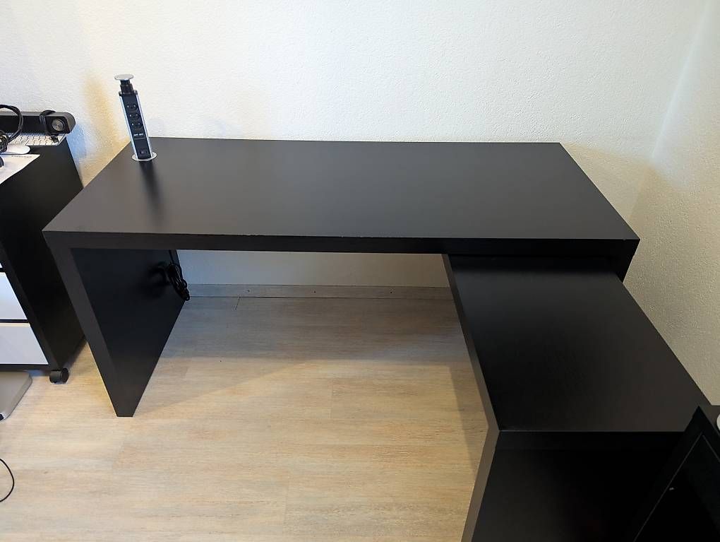 Scrivanie: Bureau IKEA – Usato da Saignelégier venduto da Sebbrandt1 3