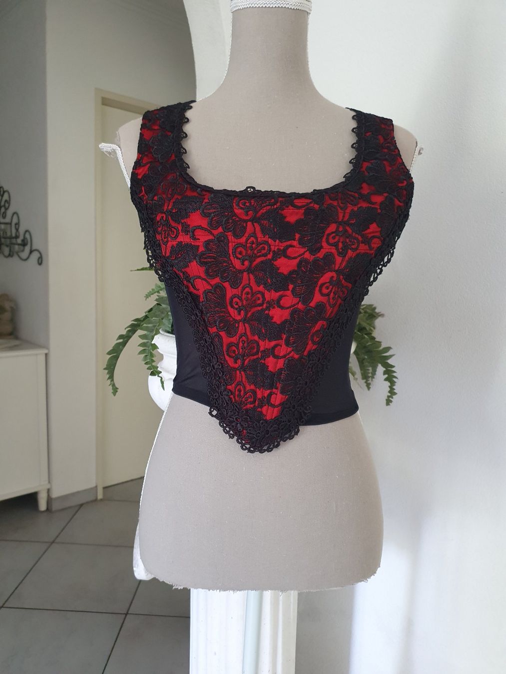 Altra biancheria intima: Gothic Corsage rot/schwarz "Made in London" – Usato da Münsingen venduto da BlackTears-3 1