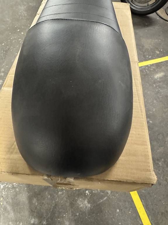 Selle & Accessori: Bobber Sattel  – Usato da Volketswil venduto da mascalzone-latino 3