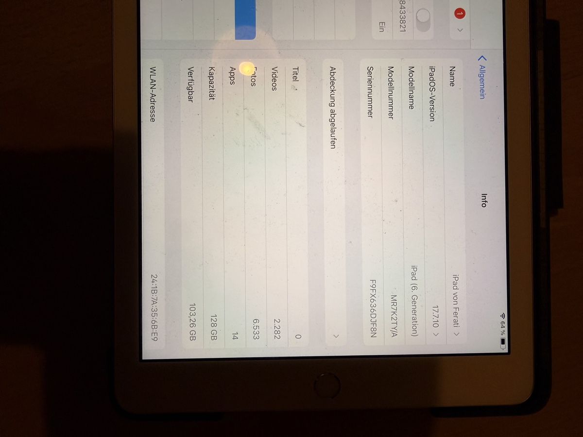 Tablettes PC: iPad 6. Generation 128GB WiFi – D'occasion à Rümlang par sararejhan 1