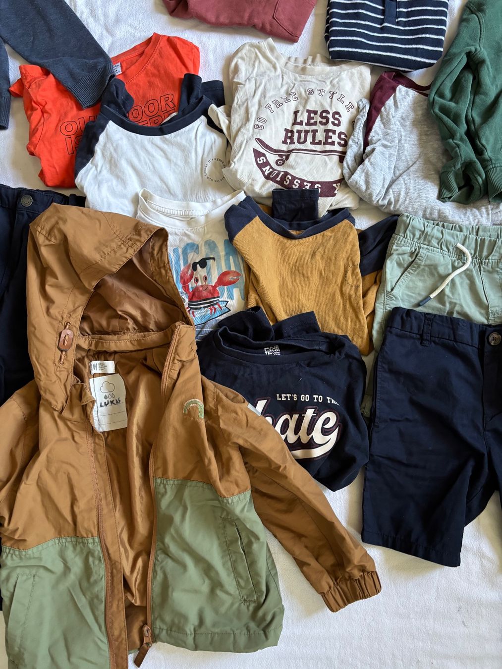 Lotti & Set di vestiti: Junge Buben Boy Kleiderpaket Grösse 104 - 18 Stück – Usato da Mülligen venduto da atwag 5
