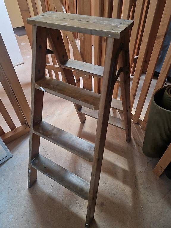 Scale: Holzleiter – Usato da Spiez venduto da sundras 1