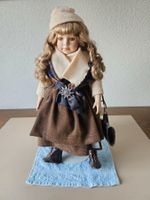 Schöne Puppe aus Mamas Sammlung
