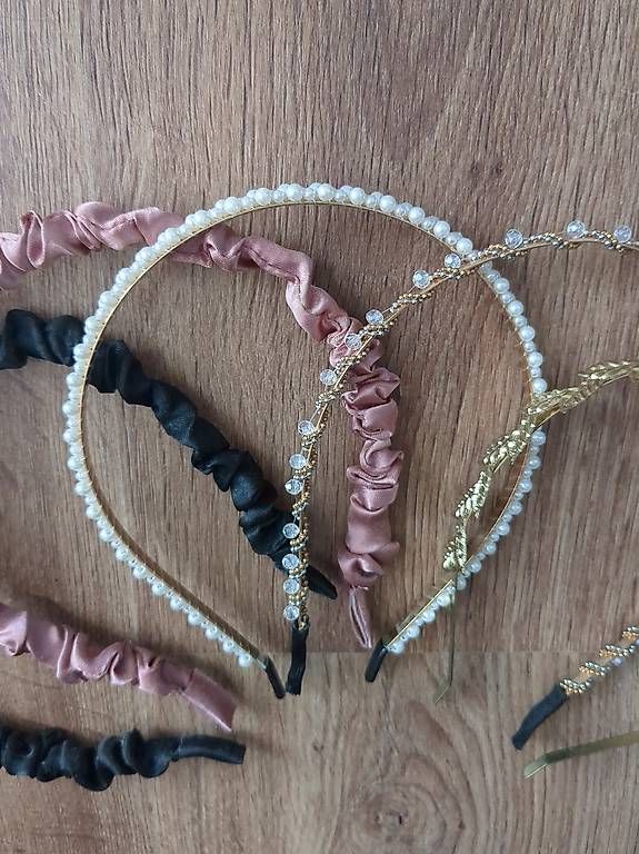 Accessori per capelli: 5 Haarreifen – Usato da St. Gallen venduto da tj19 2
