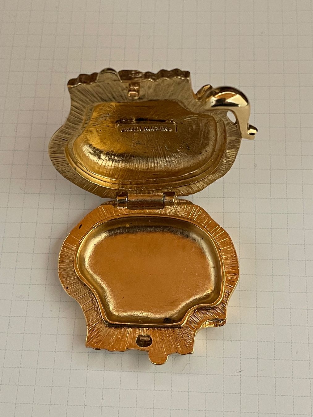 Estée Lauder Flaconi: Seltenes Sammlerstück Estee Lauder Elephant Compact Solid – Usato da Winterthur venduto da moschtli20 2