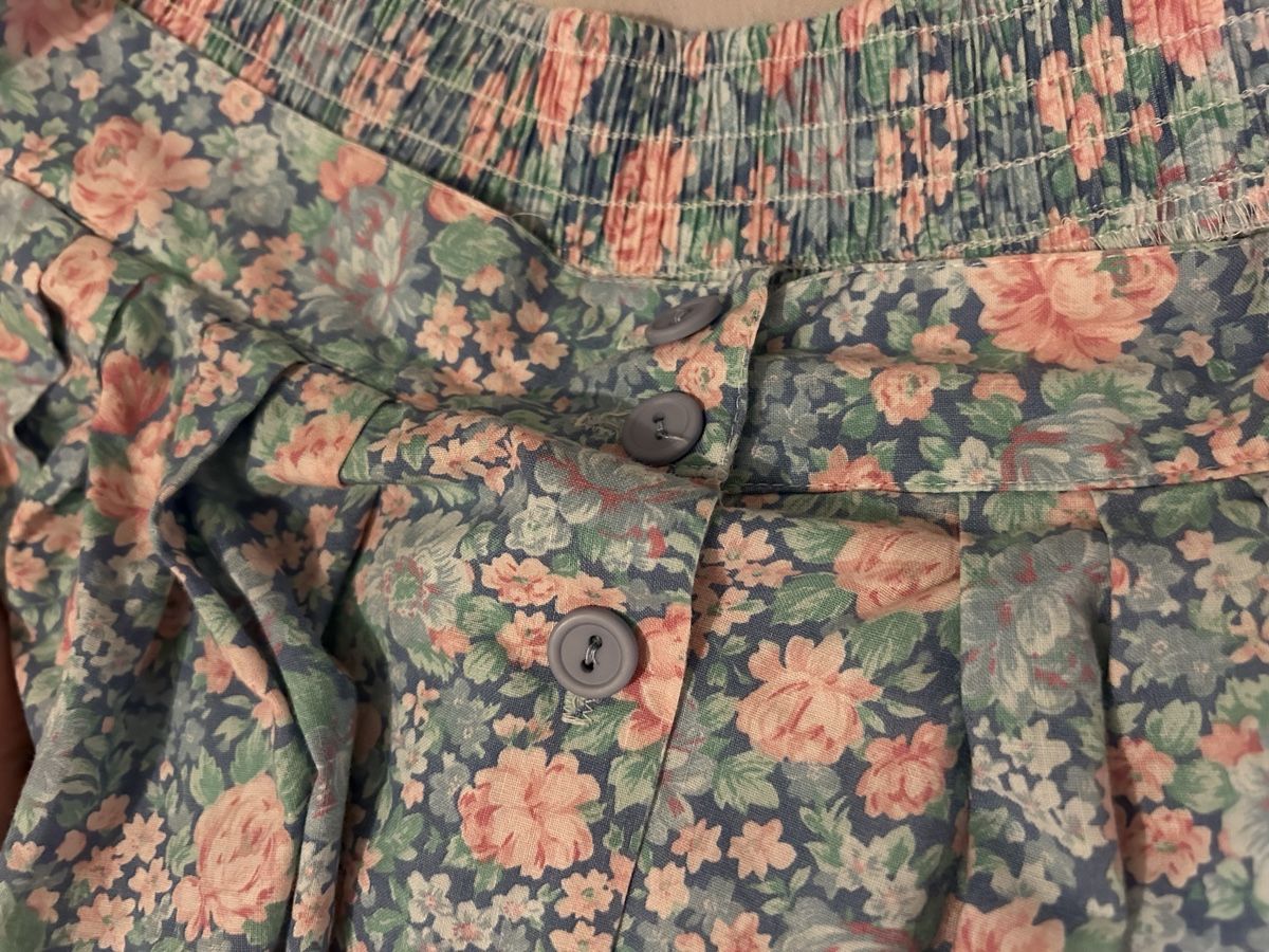 Jupes: Vintage Rockabilly Tellerrock, Blumenmuster – D'occasion à Kleinandelfingen par Doratschikov 6