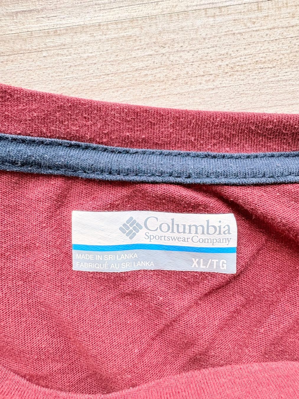 Columbia T-Shirts: Columbia T-Shirt – Gebraucht aus Wigoltingen von _vntg_ 2